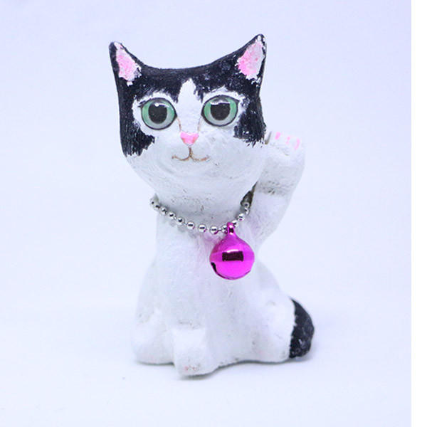 ハチワレ　招き猫