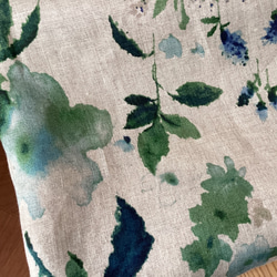リネンの羽織　ブルーとグリーンの花 5枚目の画像
