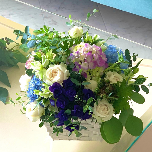 紫陽花のフラワーアレンジメント 誕生花 ブルーのお花 生花 誕生