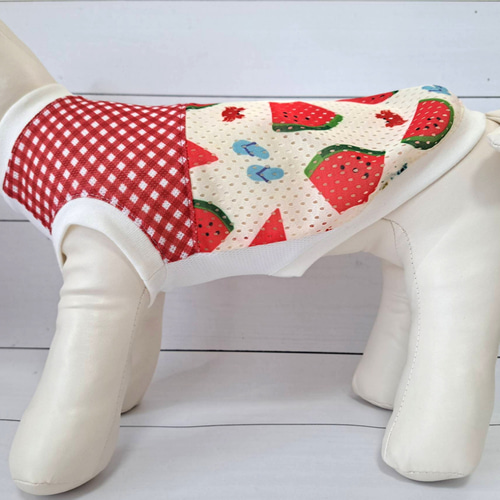 犬服ハンドメイド　メッシュスイカタンク 犬服～ひんやり接触冷感メッシュ生地 スイカの切り替えタンク
