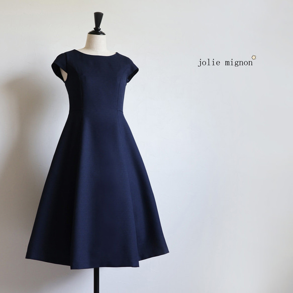 【3種尺寸可供選擇◎】蓋袖優雅洋裝【海軍藍】 第1張的照片