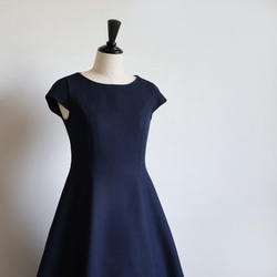 【3種尺寸可供選擇◎】蓋袖優雅洋裝【海軍藍】 第3張的照片