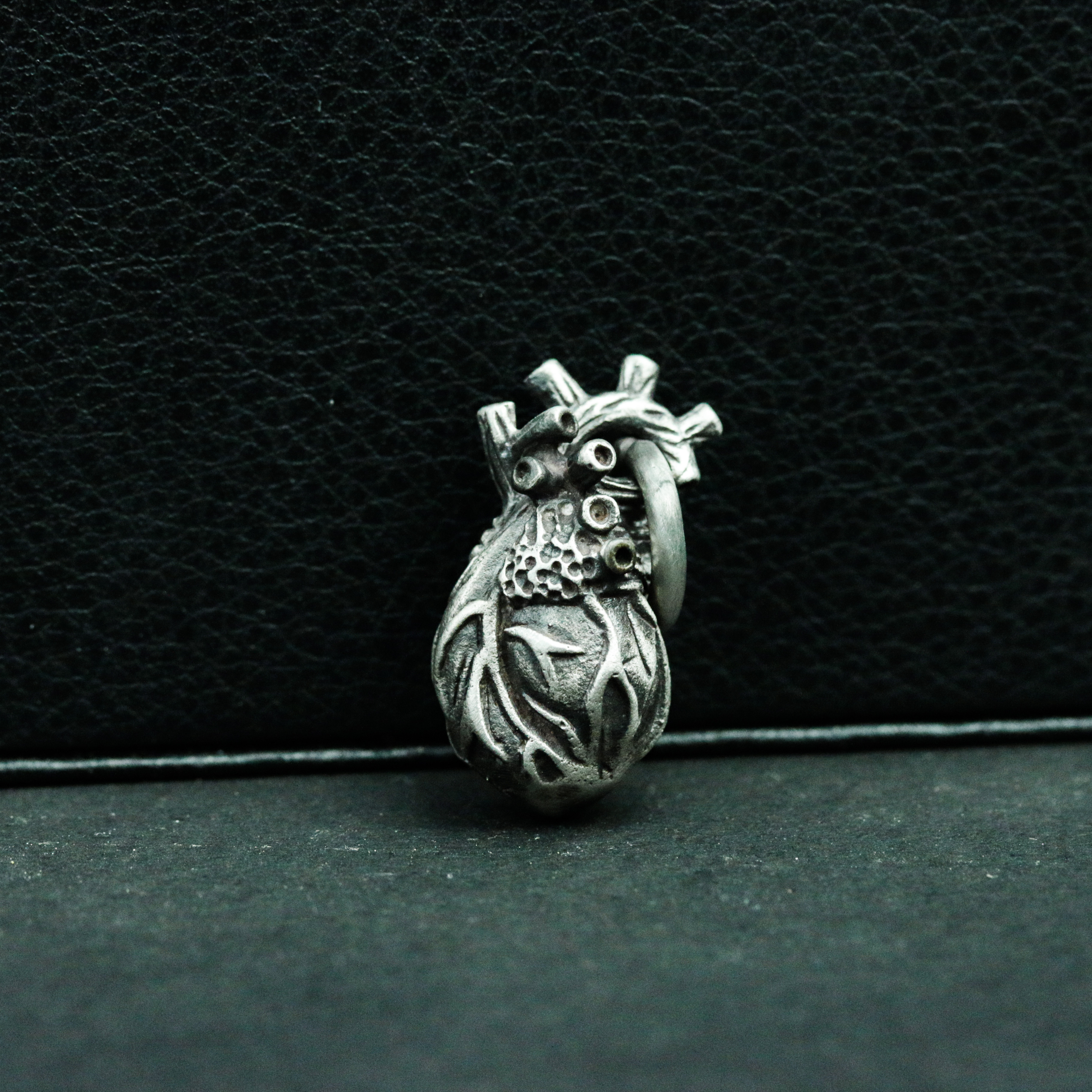 ヒューマン ハート シルバー 925 ネックレス、ハートシルバー手作りペンダント、ゴシックハートネックレス