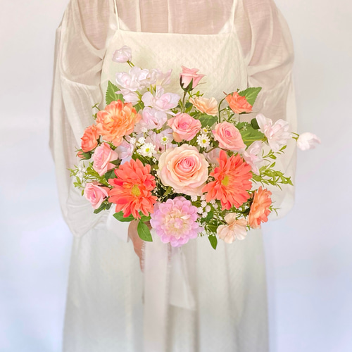 オーダーメイド】オレンジ ガーベラ とピンクダリアの クラッチ ブーケ