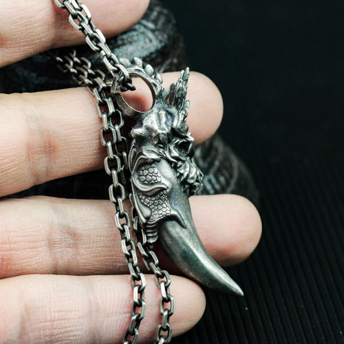 シルバー925 ドラゴンヘッドネックレス 龍 ペンダント ネックレス