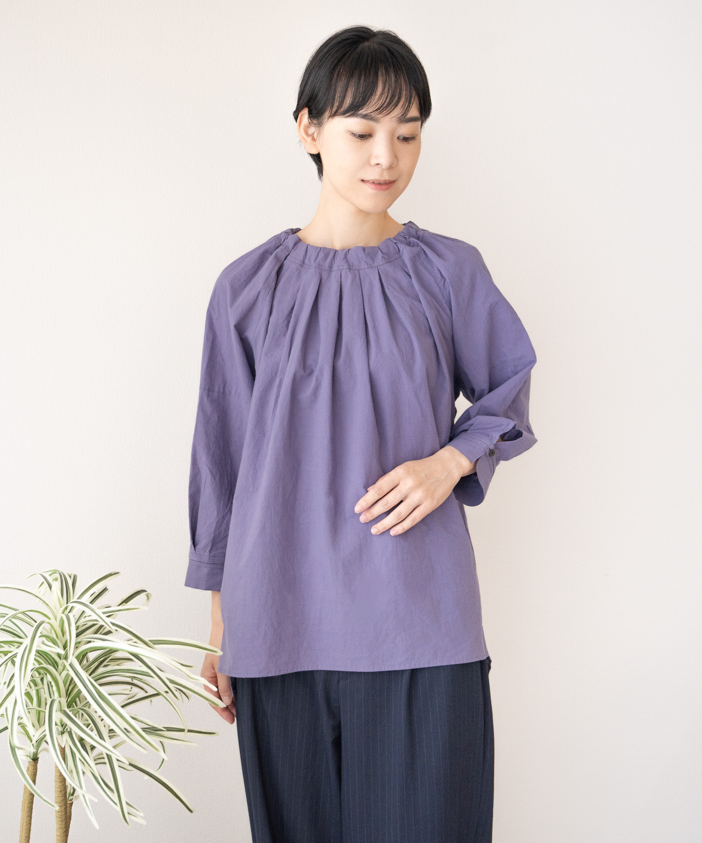 【洗える/柔らか/草木染め】コットンかぶりタックブラウス　コチニール(パープル)