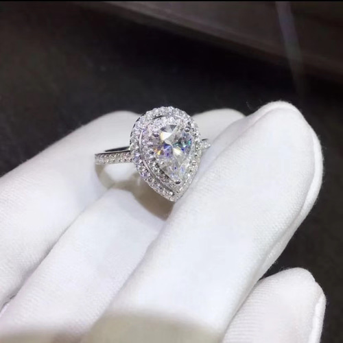 newデザイン】ペアシェイプ モアサナイトダイヤリングK18WG