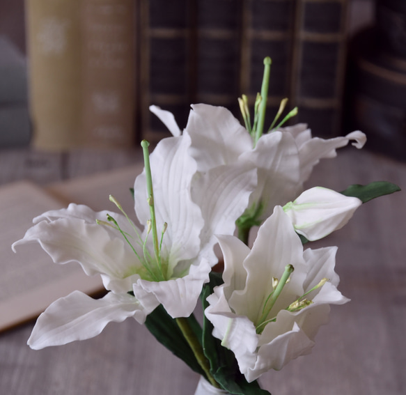 ◆粘土のお花◆　カサブランカ　ユリ　クラウド・ドロップベース　B992 5枚目の画像