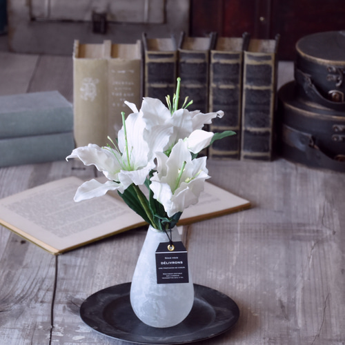 ◇粘土のお花◇ カサブランカ ユリ クラウド・ドロップベース（花の