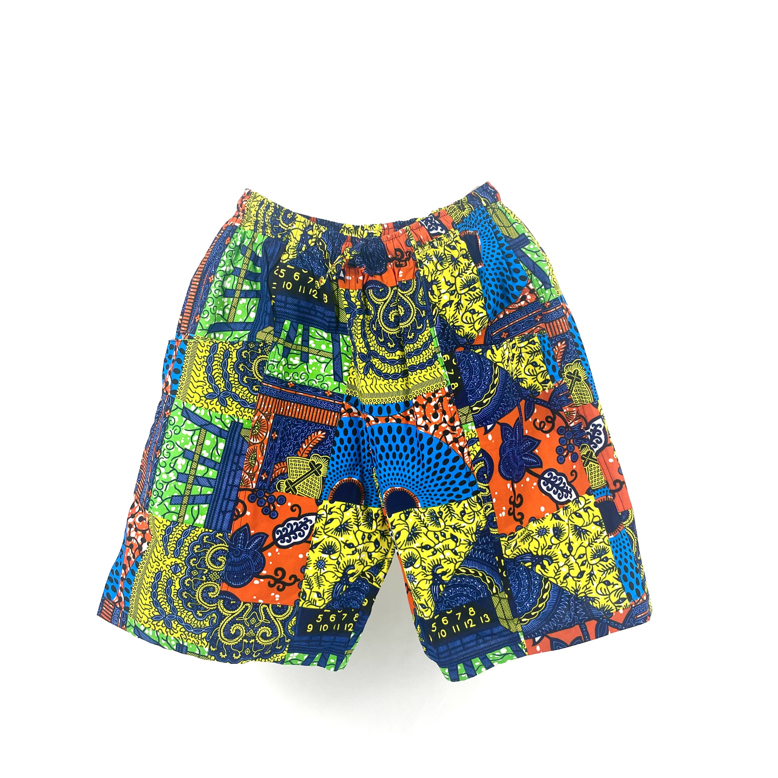 キテンゲショートパンツ(スウィッチパターン）★ケニアで愛される布「キテンゲ」使用。アフリカンプリント★