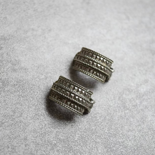 GABBY ヴィンテージシルバーイヤリング イヤリング・ノンホールピアス  