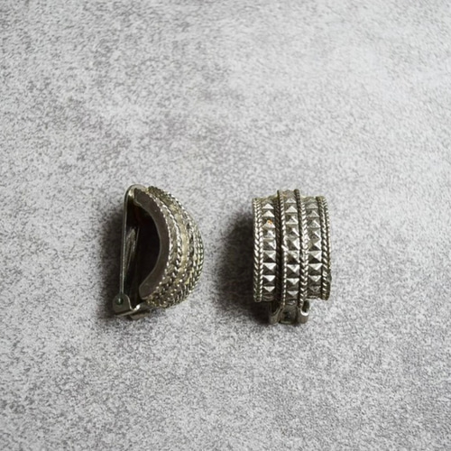 GABBY ヴィンテージシルバーイヤリング イヤリング・ノンホールピアス  