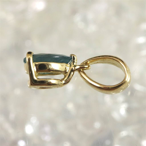 グランディディエライト 5mmペアシェイプ ペンダント K18YG 0.43g