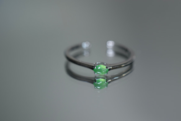 SR4-123 上品 宝石質 シルバー 氷種 若緑 本翡翠 リング ミャンマー産 フリーサイズ 指輪 金属アレルギー対応 1枚目の画像