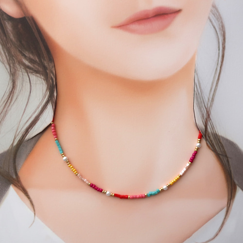 日本製スクエアビーズ＆パール 鮮やかカラービーズネックレス（全長約