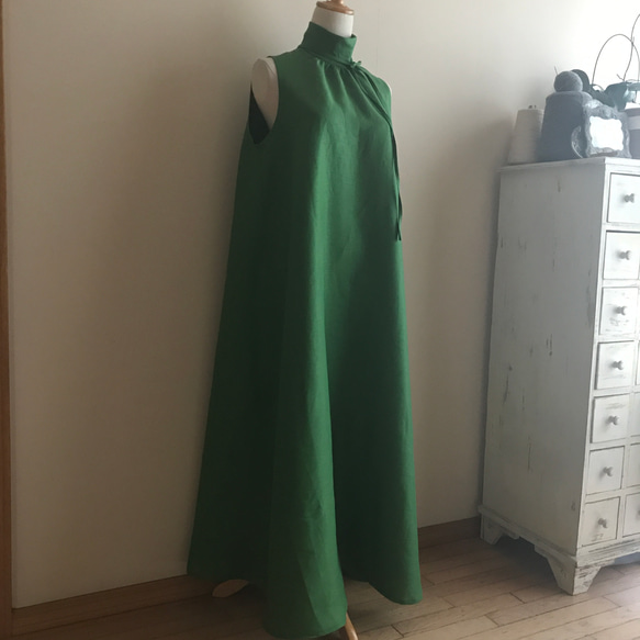 フレンチリネン（サマーグリーン）で作ったハイネックフレア
