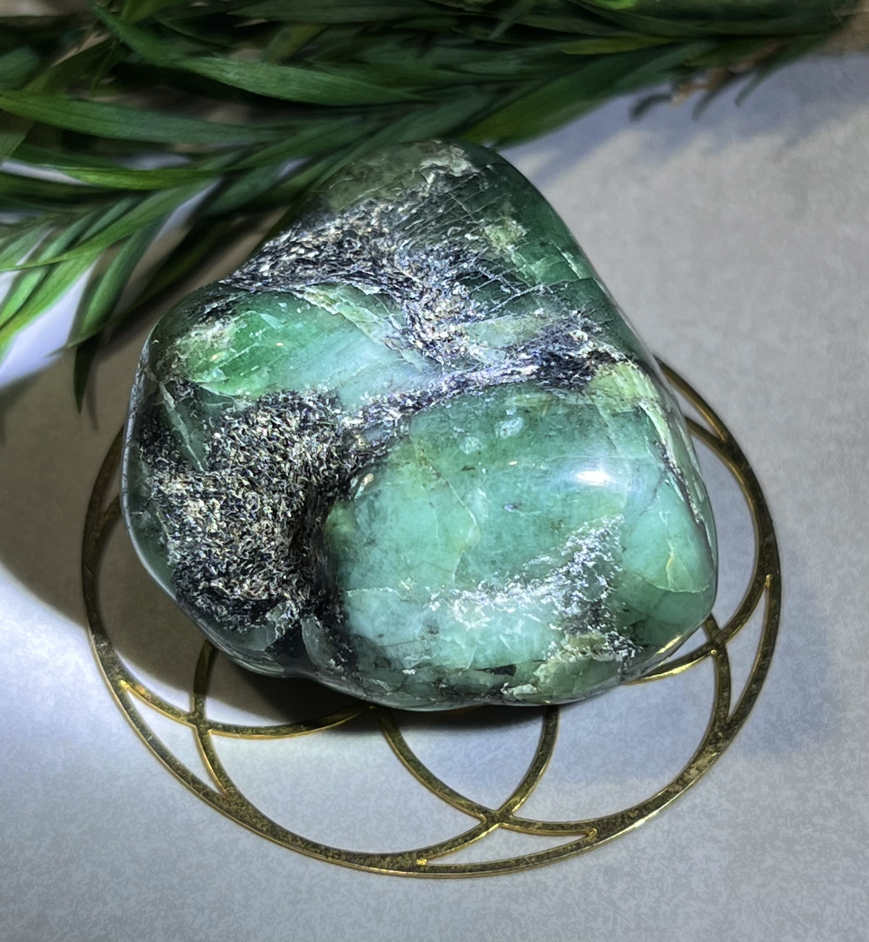 浮気封じ】エメラルド ラフストーン 原石 【公式通販】