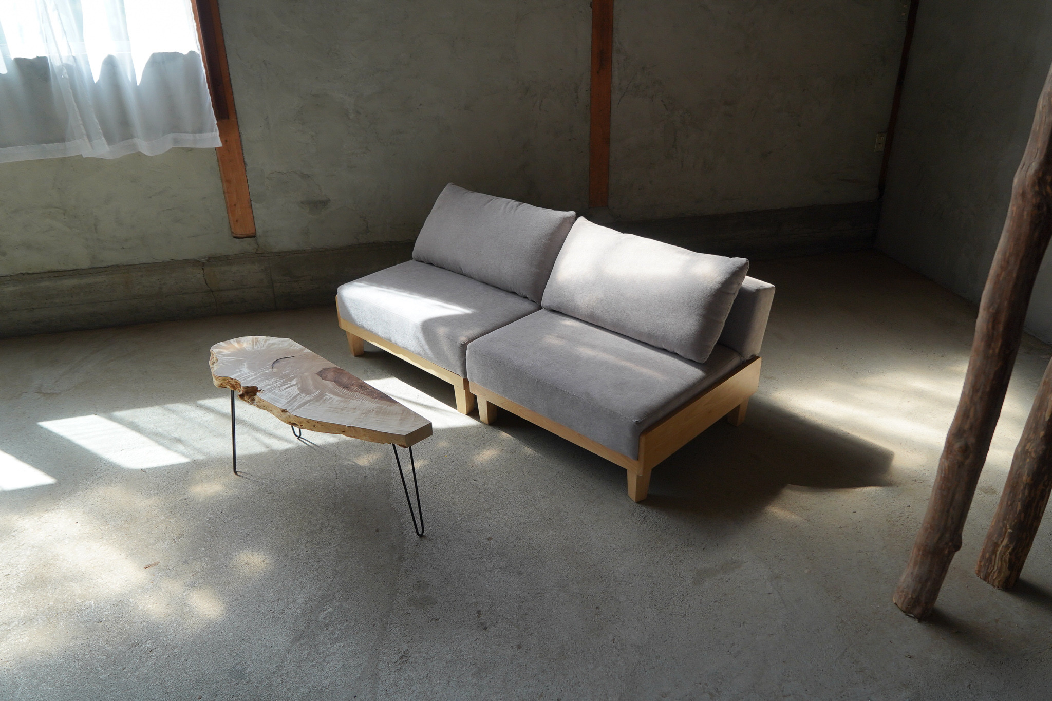 レジンテーブル　ソファテーブル　サイドテーブル　栃 サイドテーブル ソファテーブル レジンテーブル 栃 一枚板 【公式通販】