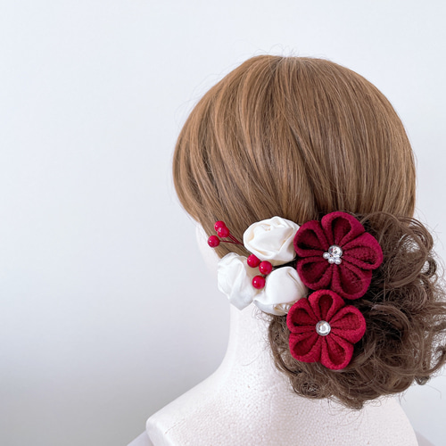 つまみ細工の髪飾り【ボルドーと白薔薇】成人式 振袖 卒業式 袴