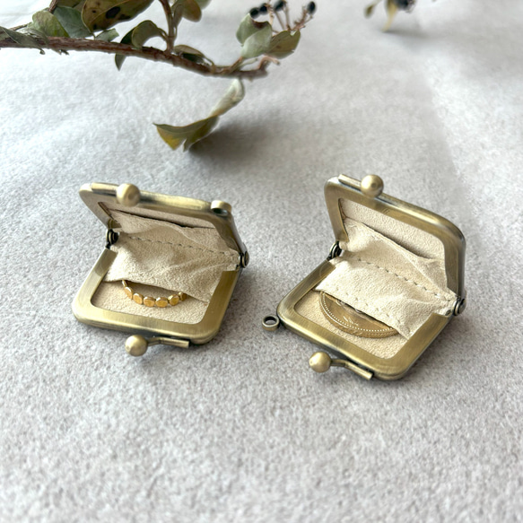 がま口 ジュエリーケース ミニ 革 栃木レザー アクセサリー  ちびがま口 浪曼派のがま口 イニシャル 8枚目の画像