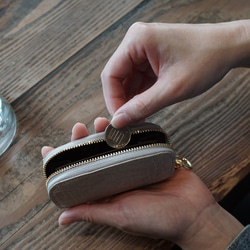 小銭をきちんと整理♪上品レザーのコインケース 小物整理にも！ アイボリー/ダークグレー/ネイビー【AAU03.02】 3枚目の画像