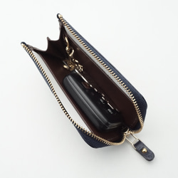 スマートキーもしっかり収納♪上品レザーのキーケース アイボリー/ダークグレー/ネイビー【AAU03.03】 7枚目の画像