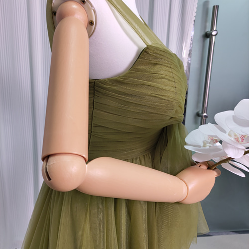 送料無料！カラードレス ノースリーブ 編み上げ ソフトチュール リボン  