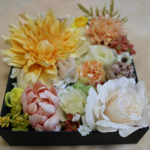 送料無料】お花のお弁当/アーティフィシャルフラワーアレンジメント