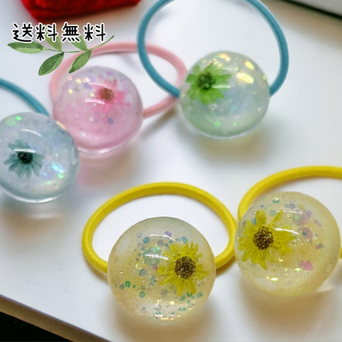グリーンのお花を閉じ込めました♡ヘアゴム2個セット ヘアゴム OMOCHI 