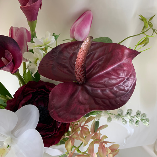 sale　ウェディングブーケ　造花　アンスリウム　カラー　アマランサス　胡蝶蘭 バーガンディ＆ピンクのウェディングブーケ アマランサス