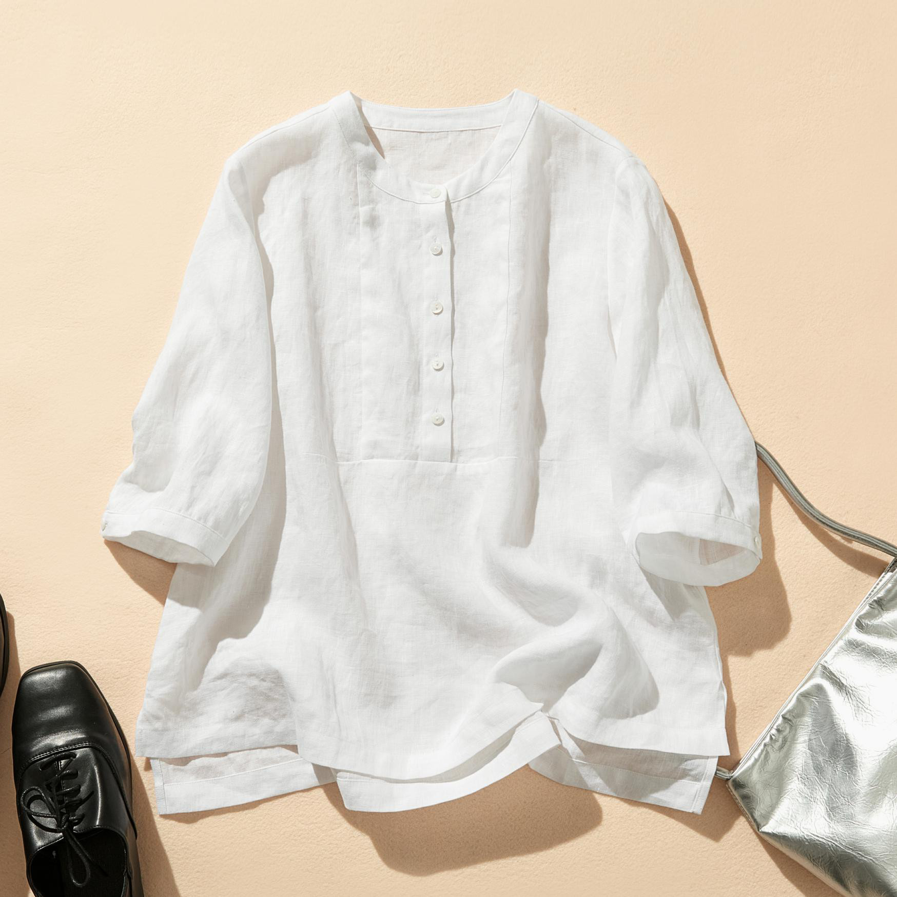 きれい目にもカジュアルにも着こなせる　7分袖ブラウス　リネン100％　ホワイト　240511-1