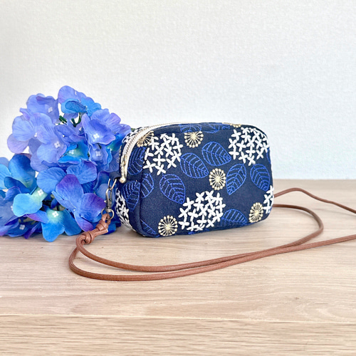 紫陽花柄 刺繍リネンのミニバッグポーチ/ポシェット【紫陽花2025