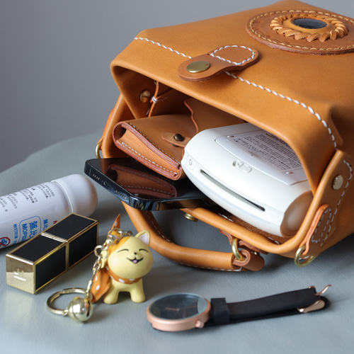 天然石×革の組み合わせ」がま口 本革手作りのレザーショルダーバッグ