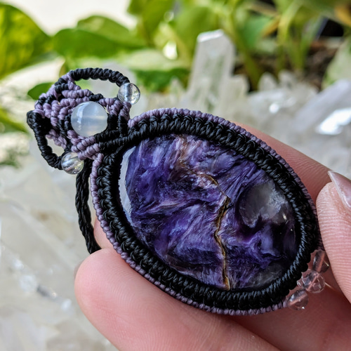 チャロアイトマクラメ編みネックレス