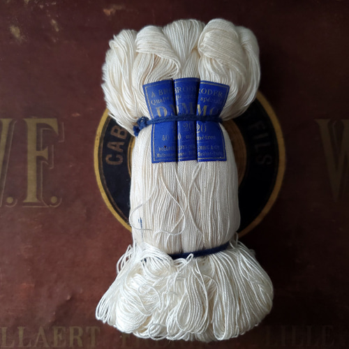 フランスの古い糸　2箱 フランスの古い糸 2箱 フランスの古い糸 2箱 フランスの古い糸