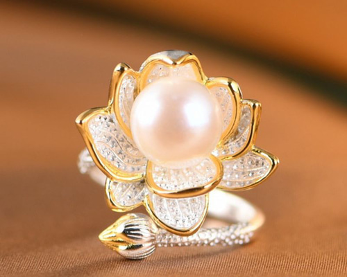 真珠の花型リング　金 9d3f9feb22dcfd2598bcc32c0a104c
