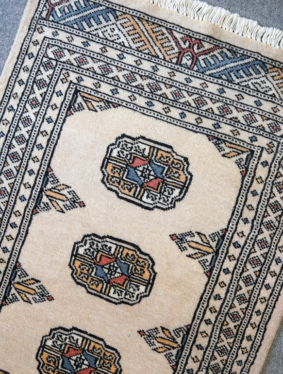 113×64cm【パキスタン手織り絨毯】 トルクメン ボハララグ 手織り絨毯 オールドキリム トルコ 手織り ヴィンテージ ラグ 99x70cm YWU1705446290(13000円)