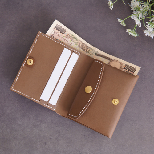 お札ぴったり 二つ折り財布 二つ折り財布 レザークラフト MUCU 通販