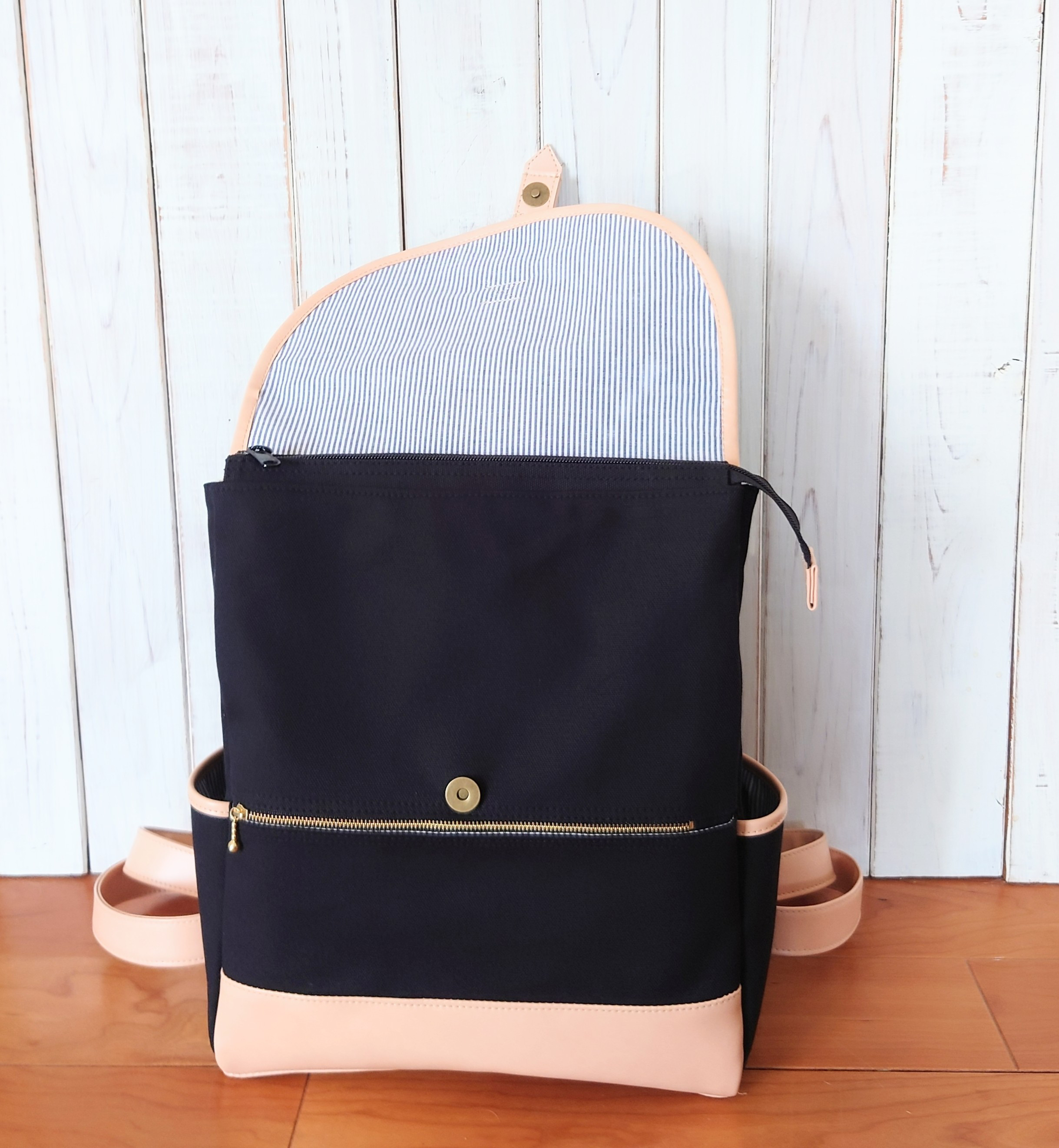 A4ファイル対応8号黒帆布とベージュ合皮の四角いリュック＋バックF-2（ふた付き）（3way）