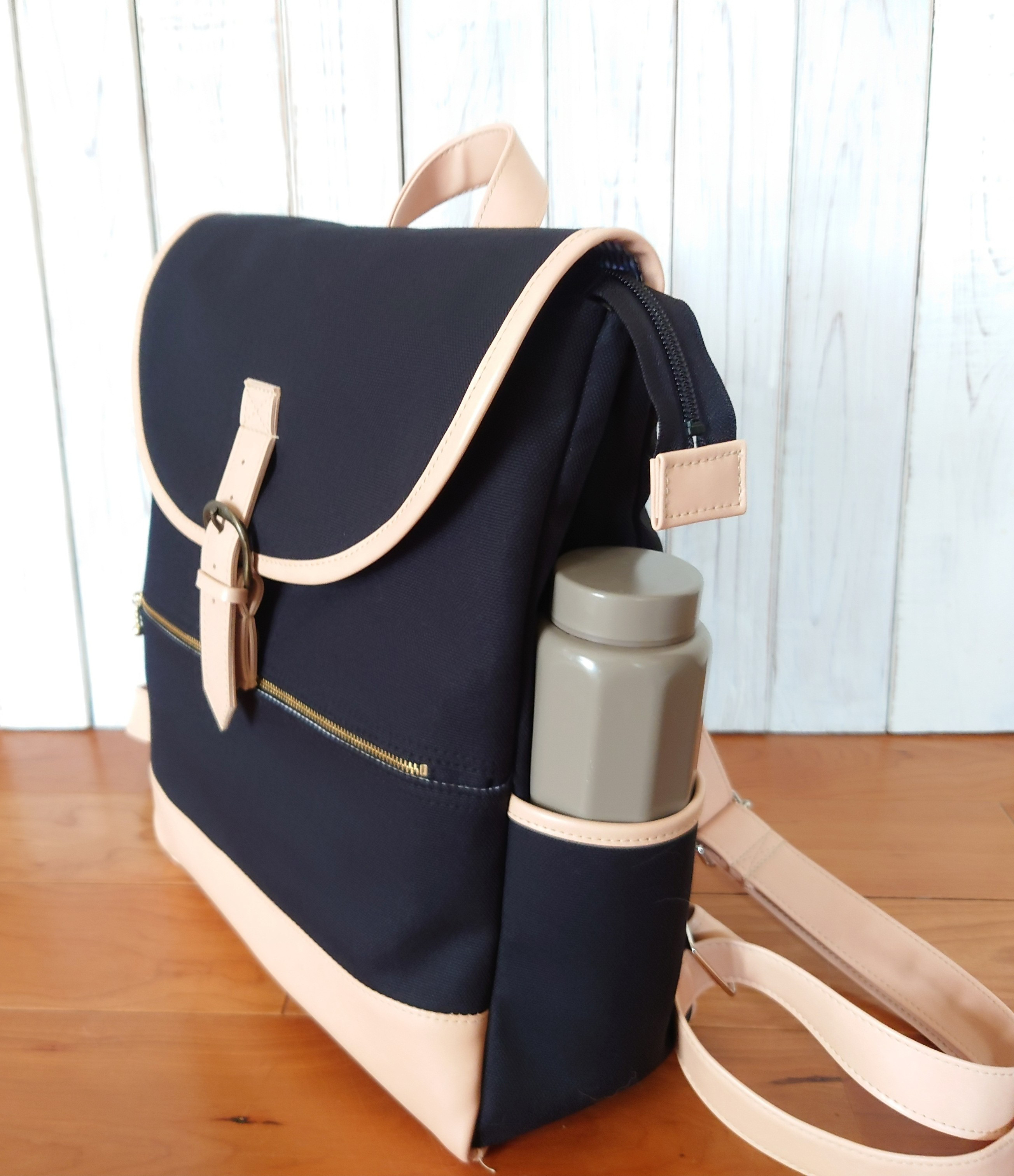 A4ファイル対応8号黒帆布とベージュ合皮の四角いリュック＋バックF-2（ふた付き）（3way）