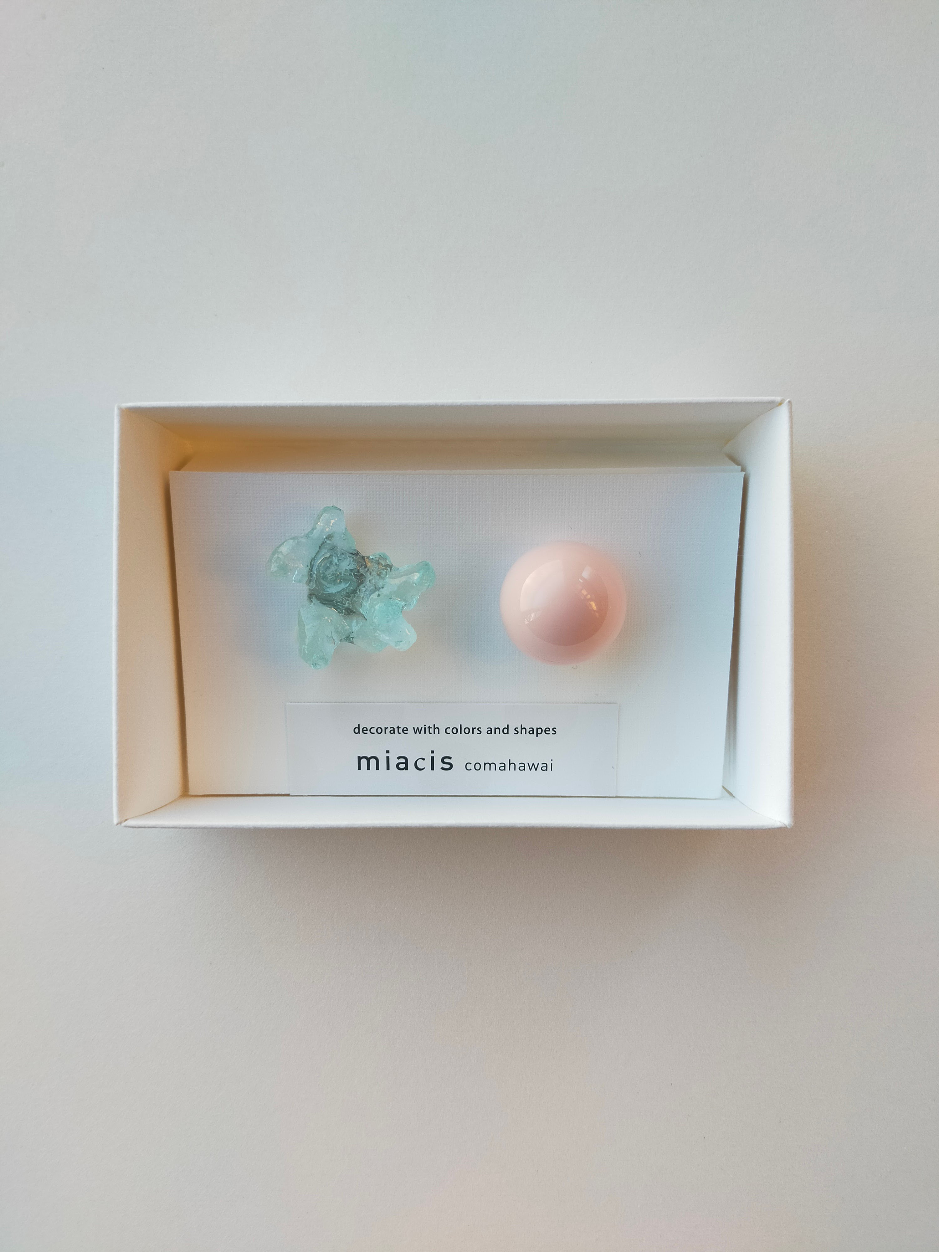 マグネットイヤリング【2024春】001_clearaqua_milkcoral