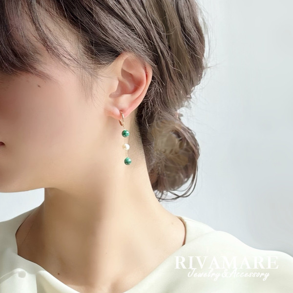 華麗な孔雀色マラカイトグリーン 高品質マラカイト ラウンド 淡水バロックパール ロングピアス イヤリング変更可