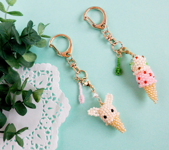 新品 ロッテアイスマジックマスコート2 キーホルダー　ミニチュア 2段アイスのキーホルダー | Clay Factory