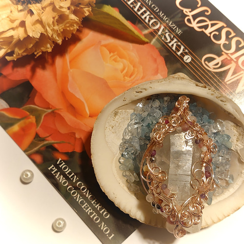 大きな水晶原石 ワイヤーアート・ペンダント ペンダントトップ 庭園