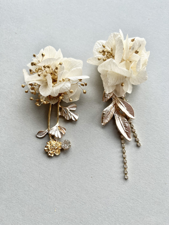 アシンメトリー×ホワイト×ゴールド×フラワー】ドライフラワー ピアス  