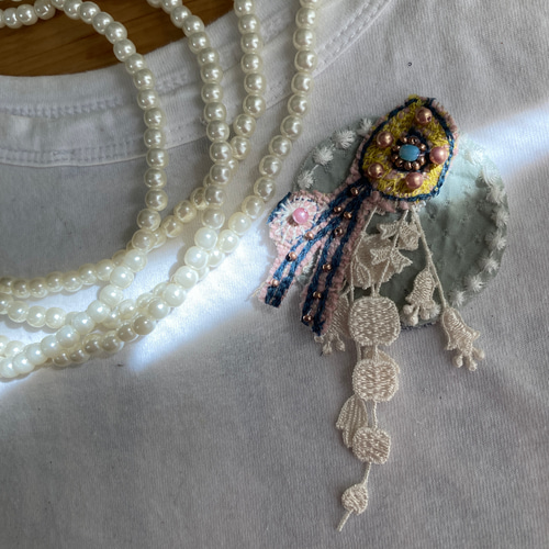 ☆ハンドメイド☆ミナペルホネンpathタンバリンブローチビーズフリンジ  