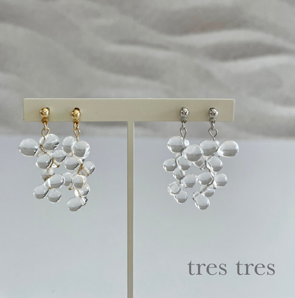 ゴールド◆しずくビーズのシンプルピアス/イヤリング◆春夏ピアス クリア ドロップ 水滴 ナチュラル 透明 つぶつぶ 3枚目の画像