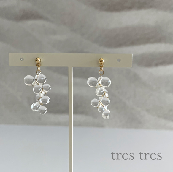 ゴールド◆しずくビーズのシンプルピアス/イヤリング◆春夏ピアス クリア ドロップ 水滴 ナチュラル 透明 つぶつぶ 2枚目の画像