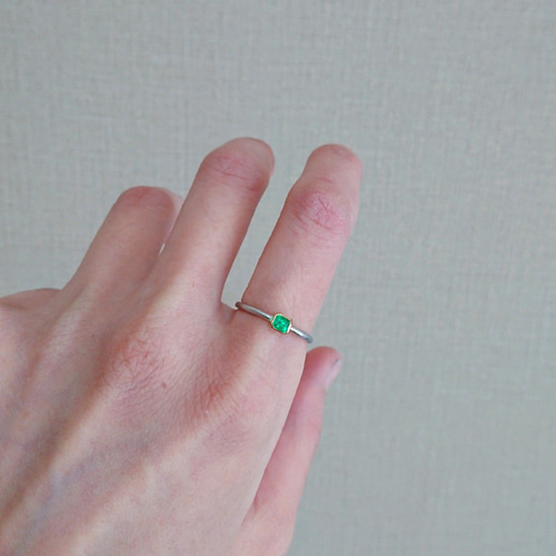 希少 カリブ海なエメラルド Pt900 K18 ピンキーリング 《受注制作
