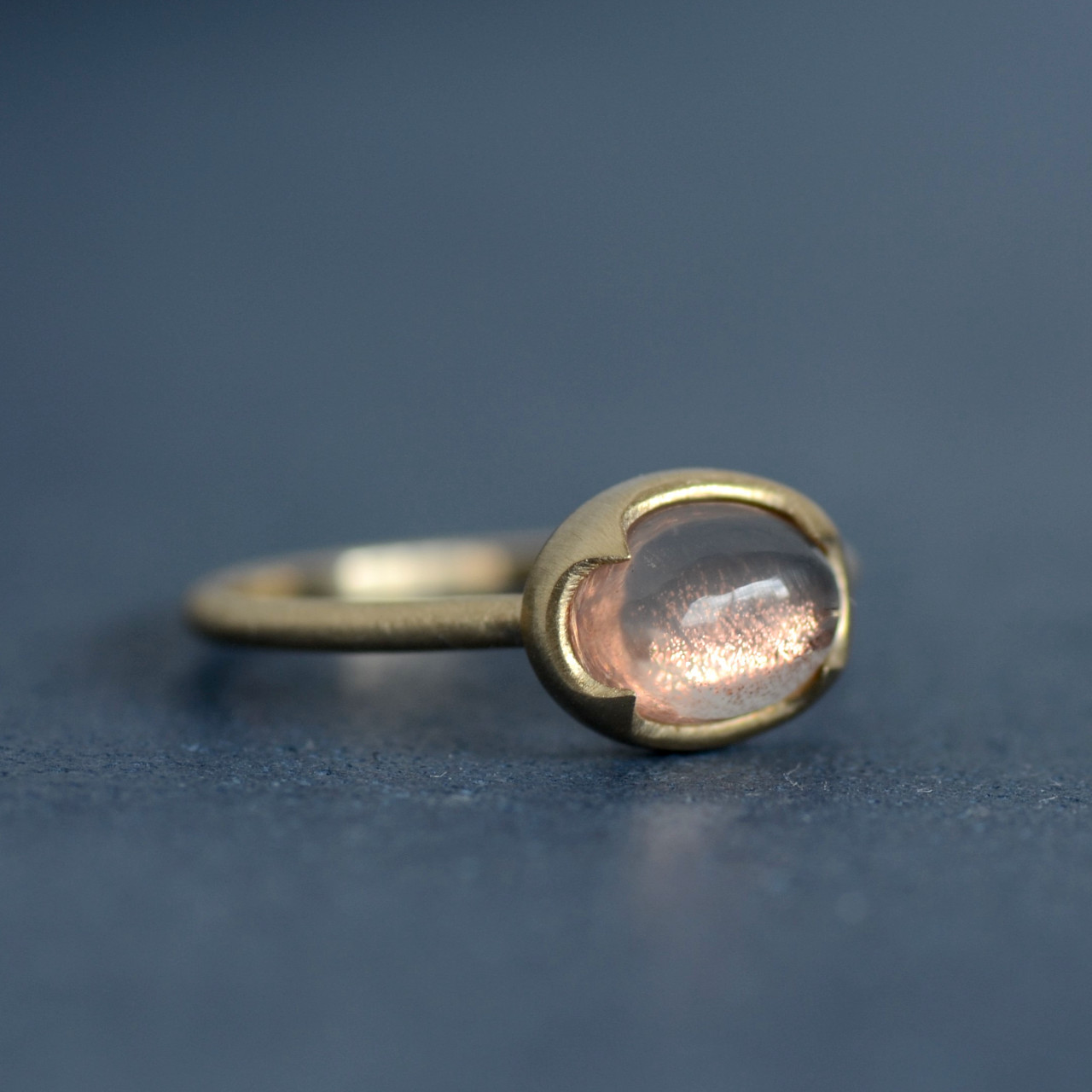 【一点物】K10・オレゴンサンストーンのカボションリング　小さめ・Aサイズ